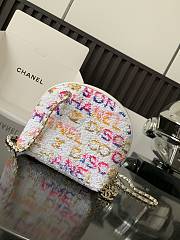 Fortok Chanel Shell Chain Sequin Evening Bag White & Multicolor 16x7x16cm - 3