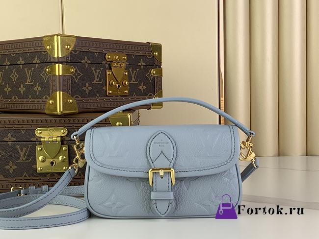 Fortok Louis Vuitton Nano Diane Bag Blue M83592 19x10.5x6cm - 1