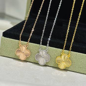 Fortok Van Cleef & Arpels Four-leaf Clover Necklace Gold/Silver/Gold Rose