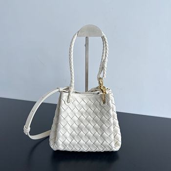 Fortok Bottega Veneta Andiamo Parachute Tote Bag Cream 796569 21x17x16.5cm