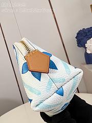 Fortok Louis Vuitton Pochette Cosmétique PM Lagoon Blue M11239 19x12x6cm - 3