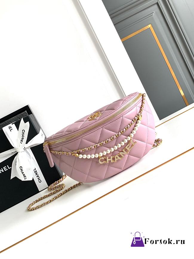Fortok Chanel Waist Bag Shiny Lambskin, Imitation Pearls & Gold-Tone Metal Light Pink AS4991 17x24x11cm - 1