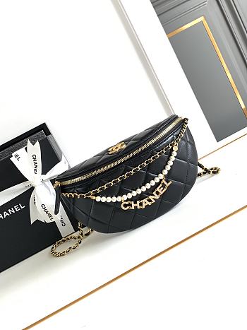 Fortok Chanel Waist Bag Shiny Lambskin, Imitation Pearls & Gold-Tone Metal Black AS4991 17x24x11cm