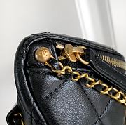 Fortok Chanel Waist Bag Shiny Lambskin, Imitation Pearls & Gold-Tone Metal Black AS4991 17x24x11cm - 2