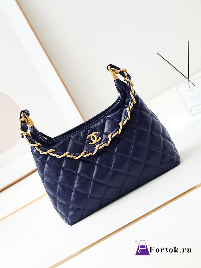 Fortok Chanel 24A Hobo Bag Navy AS4923 29x32x10cm - 1