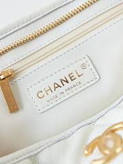Fortok Chanel 24A Hobo Bag White AS4923 29x32x10cm - 6