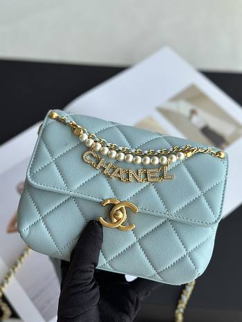 Fortok Chanel Mini Flap Bag Shiny Lambskin, Faux Pearls & Gold Metallic Blue AS4986 13x20x7.5cm