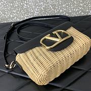 Fortok Valentino Garavani Locò Straw & Black Leather Shoulder Bag 22x9x17cm - 2