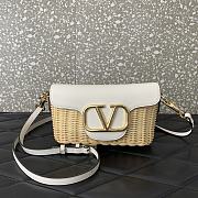 Fortok Valentino Garavani Locò Straw & White Leather Shoulder Bag 22x9x17cm - 1
