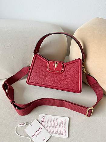 Fortok Valentino Garavani Vlogo Leather Shoulder Bag In Red Grainy Calfskin 24×14.5x8cm