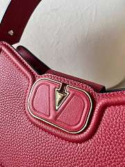 Fortok Valentino Garavani Vlogo Leather Shoulder Bag In Red Grainy Calfskin 24×14.5x8cm - 5