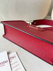 Fortok Valentino Garavani Vlogo Leather Shoulder Bag In Red Grainy Calfskin 24×14.5x8cm - 2