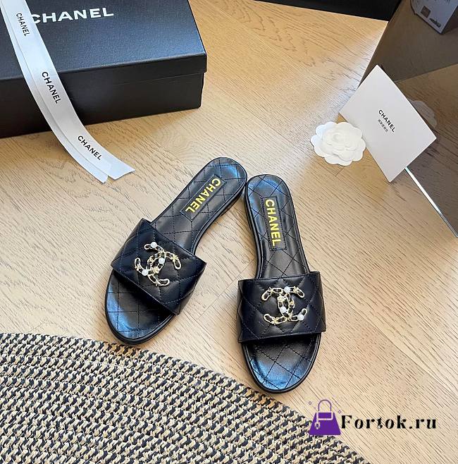 Fortok Chanel 24P Pearl Buckle Slippers Black - 1