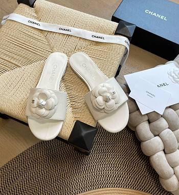 Fortok Chanel Camellia Slippers White