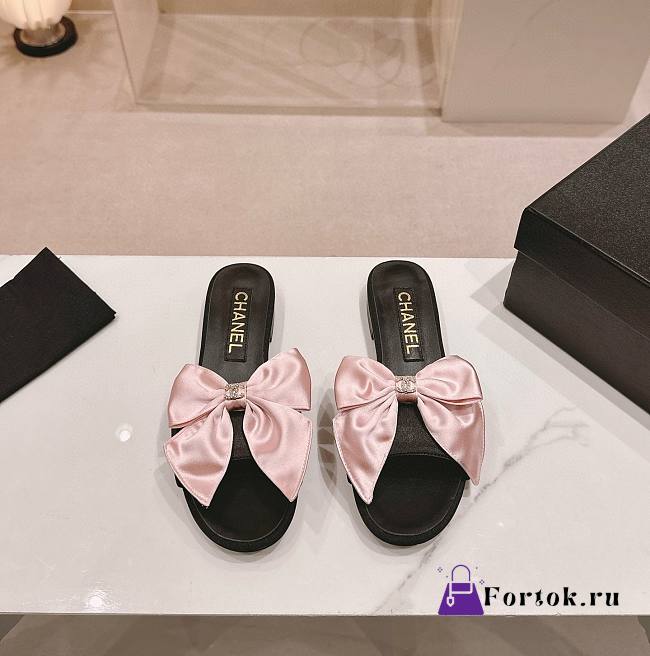 Fortok Chanel Pink Bow Slippers in Black  - 1