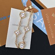 Fortok Louis Vuitton Natural White Pearl Bracelet in Rose Gold - 4