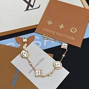 Fortok Louis Vuitton Natural White Pearl Bracelet in Rose Gold - 2