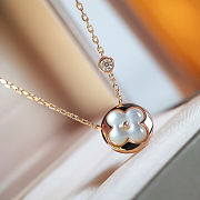 Fortok Fortok Louis Vuitton Round Natural White Pearl Necklace in Rose Gold - 1