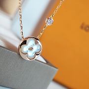 Fortok Fortok Louis Vuitton Round Natural White Pearl Necklace in Rose Gold - 4