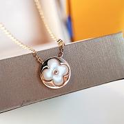 Fortok Fortok Louis Vuitton Round Natural White Pearl Necklace in Rose Gold - 5