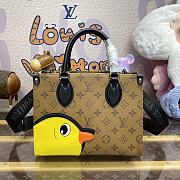 Fortok Louis Vuitton OnTheGo PM Bag With Yellow Duck M47199 25x19x11.5cm - 1