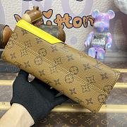 Fortok Louis Vuitton OnTheGo PM Bag With Yellow Duck M47199 25x19x11.5cm - 3