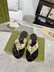 Fortok Gucci GG Thong Gold Web Sandals - 1