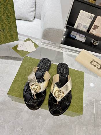 Fortok Gucci GG Thong Gold Web Sandals