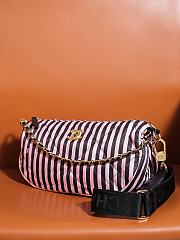 Fortok Chanel Hobo Bag Printed Fabric & Gold Metal Pink & Black AS4698 16x30x10cm - 5