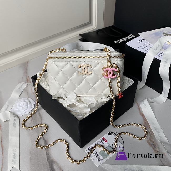 Fortok Chanel 24A Cosmetic Bag White AP3940 17cm - 1