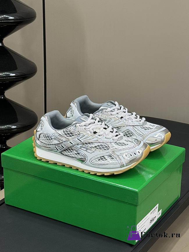 Fortok Bottega Veneta Orbit Sneakers Silver - 1