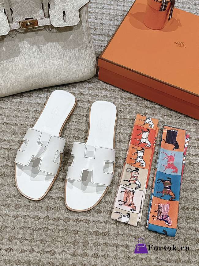 Fortok Fortok Hermes White Smooth Leather Sandals  - 1