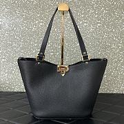 Fortok Valentino Garavani Calfskin Tote Bag Black 26x11x24cm - 1