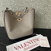 Fortok Valentino Garavani Calfskin Tote Bag Grey 26x11x24cm - 3