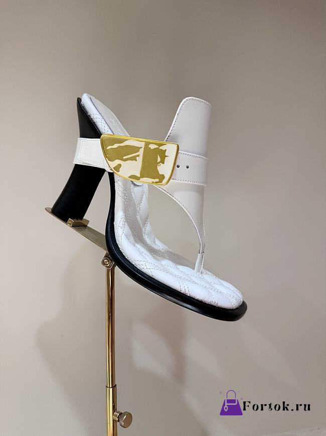 Fortok Burberry Bay Sandals in White - 1