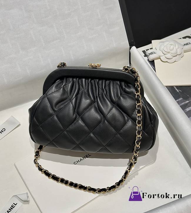 Fortok Chanel 24A Cloud Bag Evening Bag Black 24x16x8cm - 1