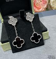 Fortok Van Cleef & Arpels Black Agate & Diamond Two-flower Four-leaf Clover Earrings - 1