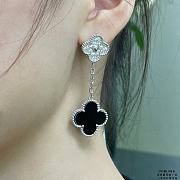 Fortok Van Cleef & Arpels Black Agate & Diamond Two-flower Four-leaf Clover Earrings - 5