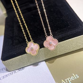 Fortok Van Cleef & Arpels Natural Pink With Diamond Four-leaf Clover Necklace