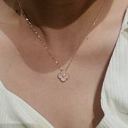 Fortok Van Cleef & Arpels Natural Pink With Diamond Four-leaf Clover Necklace - 4