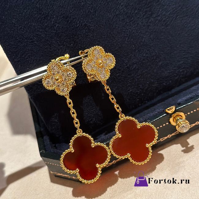 Fortok Van Cleef & Arpels Double Four-leaf Clover Red Earrings - 1