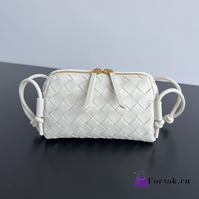 Fortok Bottega Veneta Intrecciato 15 Concert Pouch White 18.5x11.5x8.5cm - 1