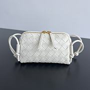 Fortok Bottega Veneta Intrecciato 15 Concert Pouch White 18.5x11.5x8.5cm - 1