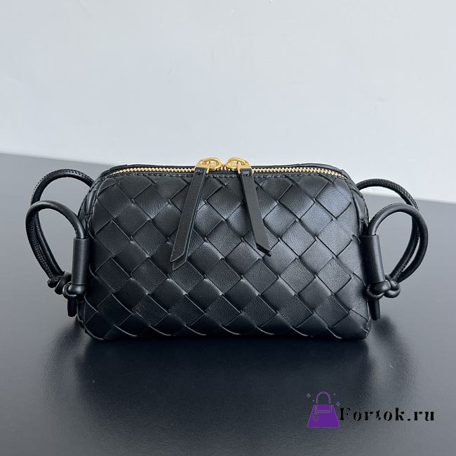 Fortok Bottega Veneta Intrecciato 15 Concert Pouch Black 18.5x11.5x8.5cm - 1