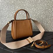 Fortok Valentino Garavani Alltime Small Handbag In Brown Grainy Calfskin 19x17x14cm - 4