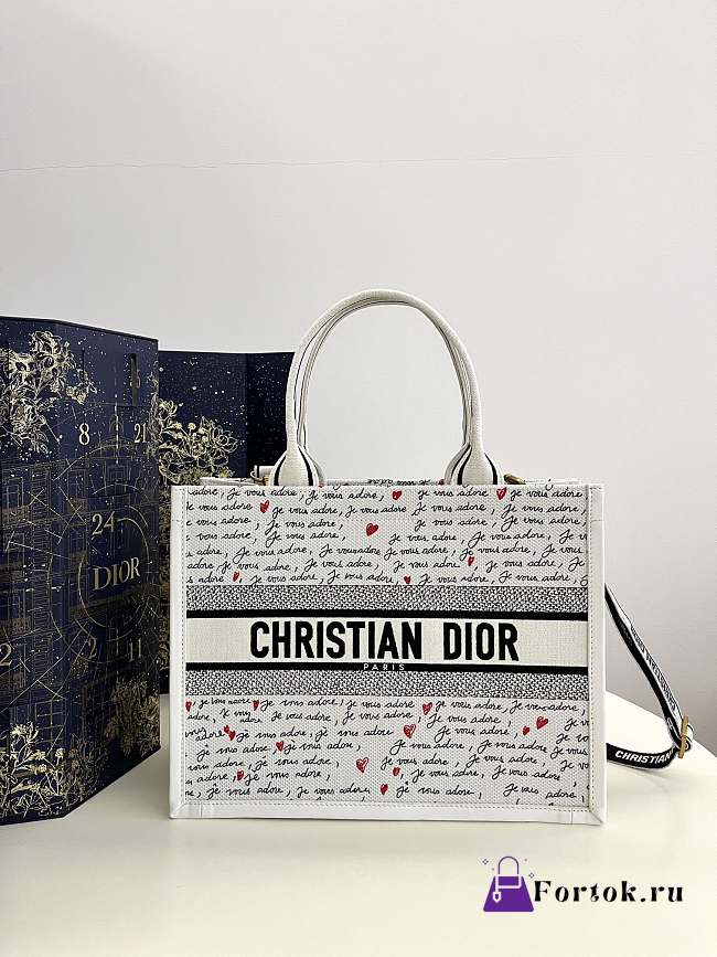 Fortok Dior Book Tote White Embroidery with Black and Red Je Vous Adore Motif and White Calfskin 36.5x28x16.5cm - 1