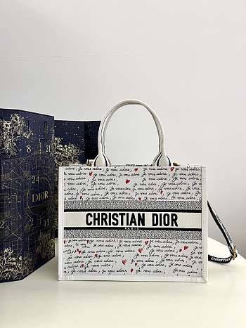 Fortok Dior Book Tote White Embroidery with Black and Red Je Vous Adore Motif and White Calfskin 36.5x28x16.5cm