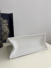 Fortok Dior Book Tote White Embroidery with Black and Red Je Vous Adore Motif and White Calfskin 36.5x28x16.5cm - 4