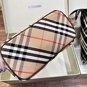 Fortok Burberry Brown Off Check Shoulder Bag 26.5x 13.5x46.5cm - 2