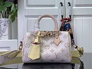 Fortok Louis Vuitton Speedy 18 Handbag White Flower M24598 18x12x10cm - 1